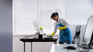 Прибирання офісів в Івано-Франківську — щоденно або за графіком фото